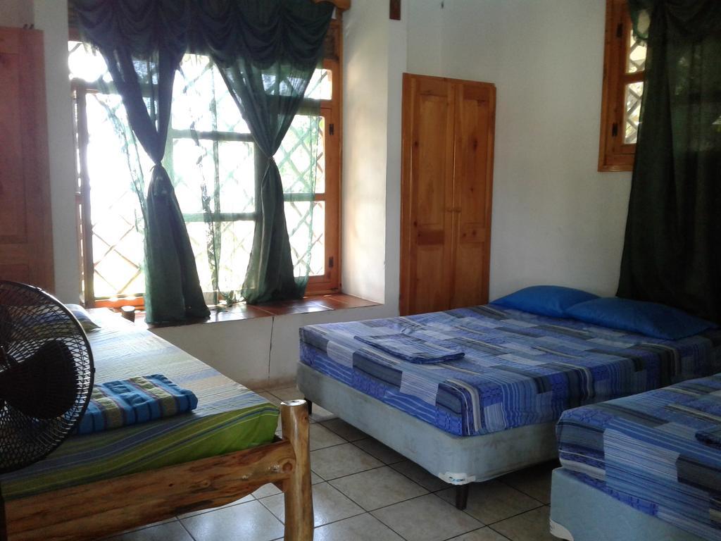 Villa Tortugas Monterrico Buitenkant foto